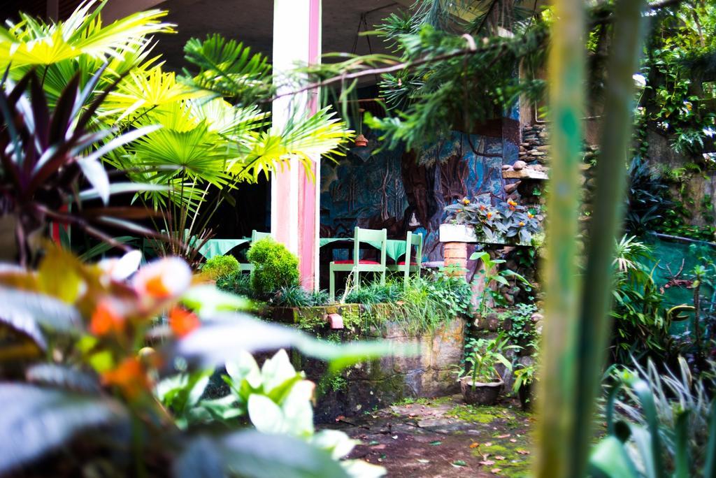 Hotel Gem Land Ratnapura Exterior photo