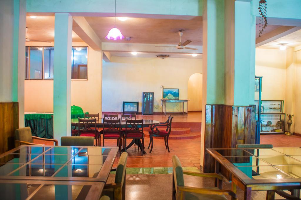 Hotel Gem Land Ratnapura Exterior photo